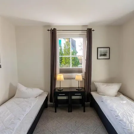 Arkonablick Eg, Helle Mit 2 Terrassen Und Eigenem Eingezaeuntem Garten Hunde Herzlich Willkommen Glowe