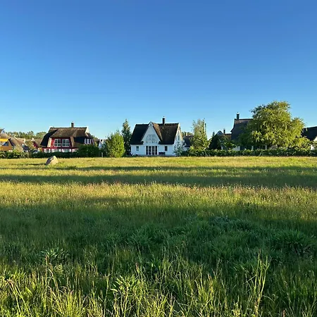 Apartment Arkonablick Eg, Helle Mit 2 Terrassen Und Eigenem Eingezaeuntem Garten Hunde Herzlich Willkommen Glowe