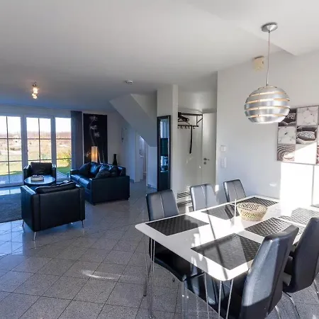 Arkonablick Eg, Helle Mit 2 Terrassen Und Eigenem Eingezaeuntem Garten Hunde Herzlich Willkommen Apartment