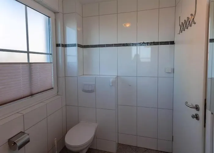 Lejlighed Arkonablick Eg, Helle Mit 2 Terrassen Und Eigenem Eingezaeuntem Garten Hunde Herzlich Willkommen Glowe