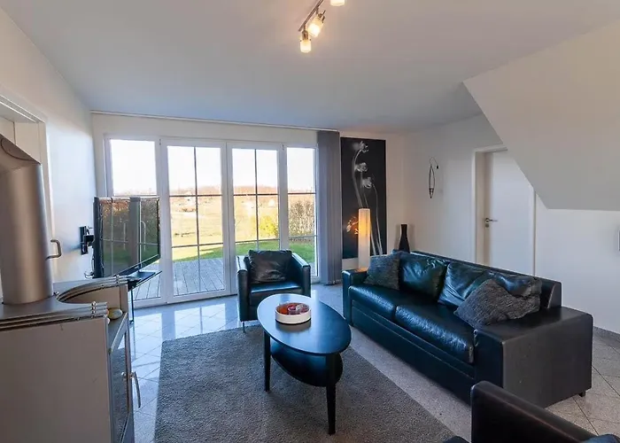 Arkonablick Eg, Helle Mit 2 Terrassen Und Eigenem Eingezaeuntem Garten Hunde Herzlich Willkommen *